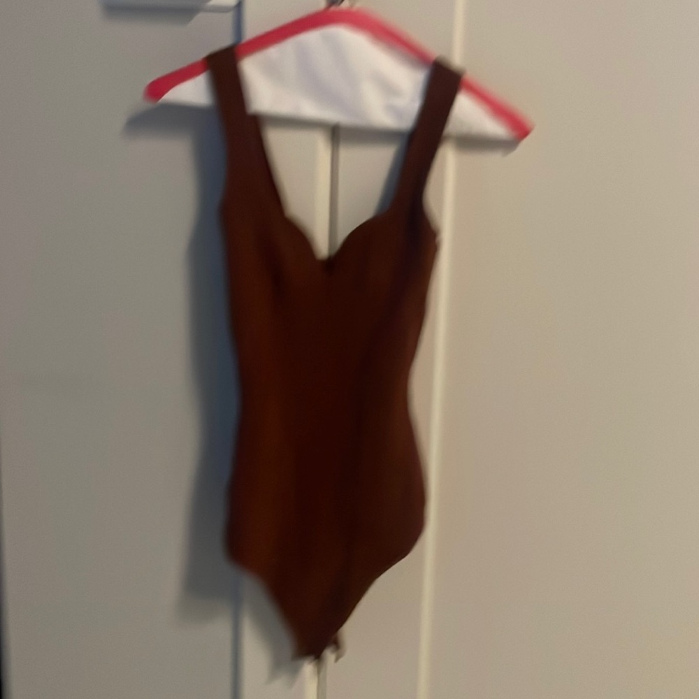 Abercrombie & Fitch brown bodysuit with scalloped neckline, size medium
